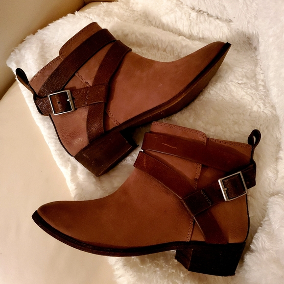 Leather booties by "Splendid," sz 7 - Picture 5 of 5